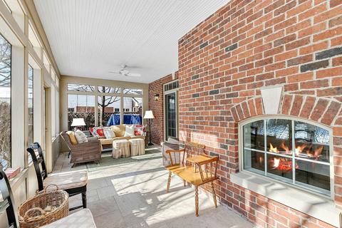 905 Golfview Rd, Glenview, IL 60025 photo 16