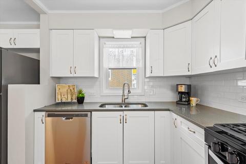 1534 N Lee Blvd, Berkeley, IL 60163 photo 9