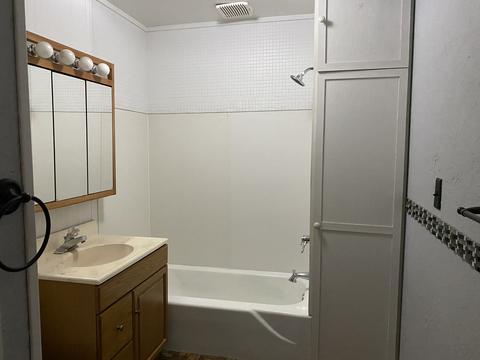 203 5th St, Cedar Point, IL 61316 photo 7