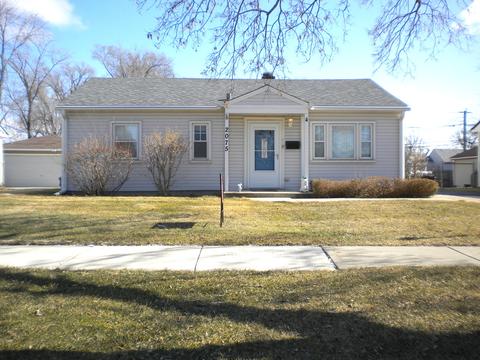 2075 Birch St, Des Plaines, IL 60018 photo 2