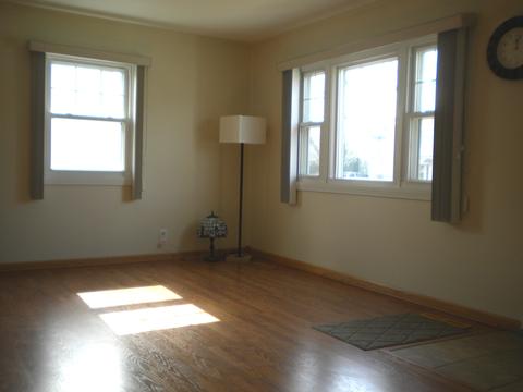2075 Birch St, Des Plaines, IL 60018 photo 4