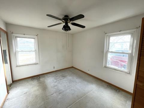 215 E Maxon Ln, Streamwood, IL 60107 photo 7