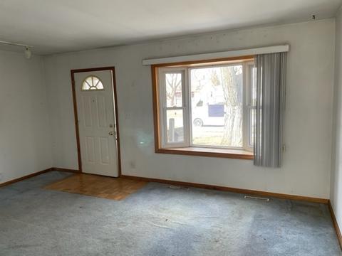 215 E Maxon Ln, Streamwood, IL 60107 photo 4