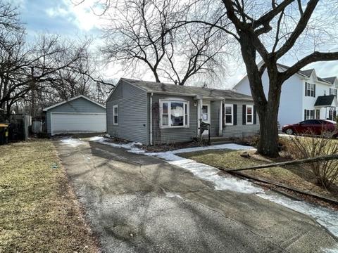 215 E Maxon Ln, Streamwood, IL 60107 photo 2