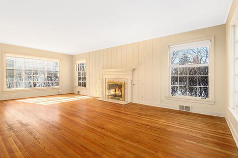 9357 Springfield Ave, Evanston, IL 60203 photo 4