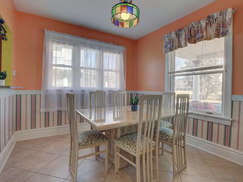 916 N Spring St, Elgin, IL 60120 photo 7
