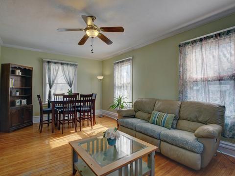 916 N Spring St, Elgin, IL 60120 photo 5