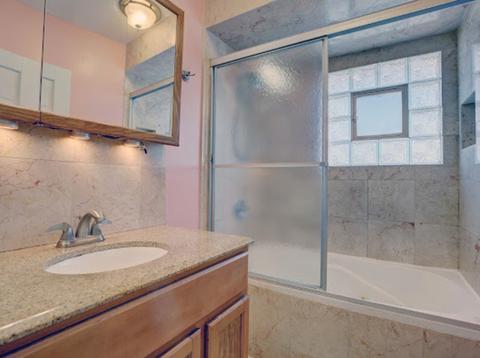 916 N Spring St, Elgin, IL 60120 photo 16