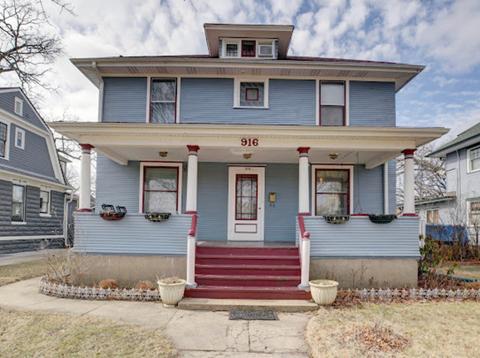 916 N Spring St, Elgin, IL 60120 photo 1
