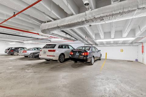 30 E Division St #4E, Chicago, IL 60610 photo 17