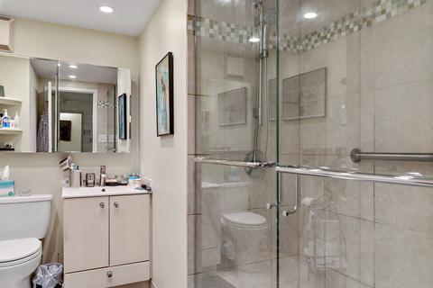 30 E Division St #4E, Chicago, IL 60610 photo 14
