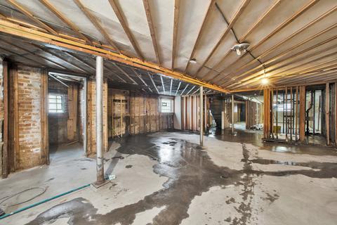 7156 S Artesian Ave, Chicago, IL 60629 photo 12