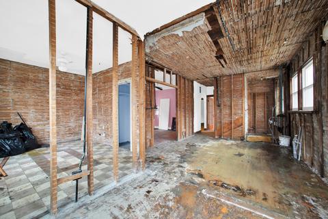 7156 S Artesian Ave, Chicago, IL 60629 photo 10