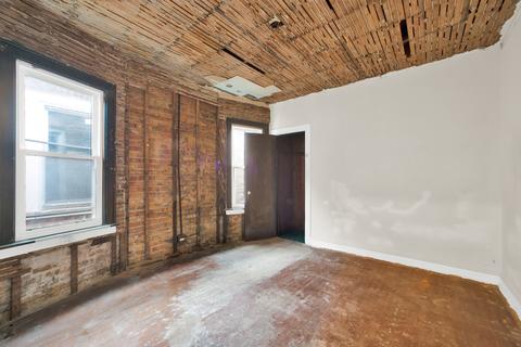 7156 S Artesian Ave, Chicago, IL 60629 photo 6