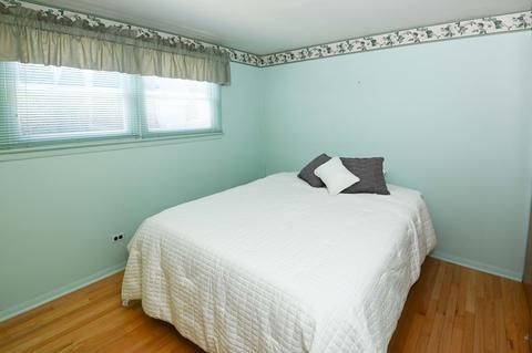 81 Windsor Dr, Des Plaines, IL 60018 photo 14