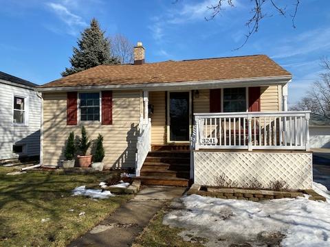 3241 Sangamon St, Steger, IL 60475 photo 1