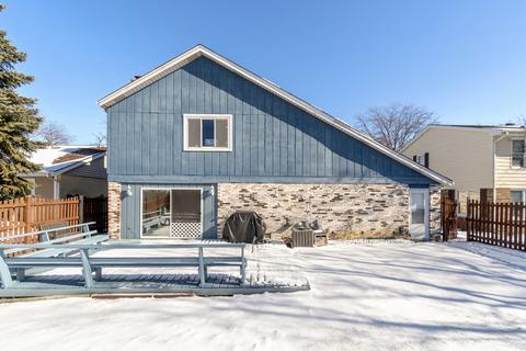 421 Simone Dr, Des Plaines, IL 60016 photo 4