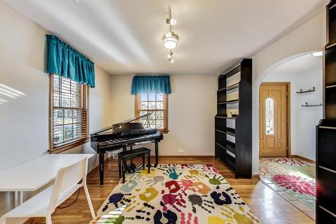 281 E Wilson St, Elmhurst, IL 60126 photo 4