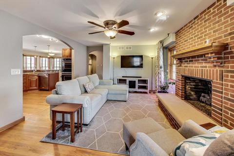 281 E Wilson St, Elmhurst, IL 60126 photo 12