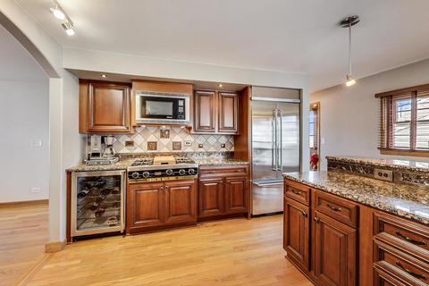 281 E Wilson St, Elmhurst, IL 60126 photo 8