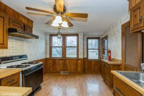 1624 E Lincoln Ave, Des Plaines, IL 60018 photo 3