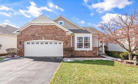 1850 Avon Dr, Hoffman Estates, IL 60192 photo 1