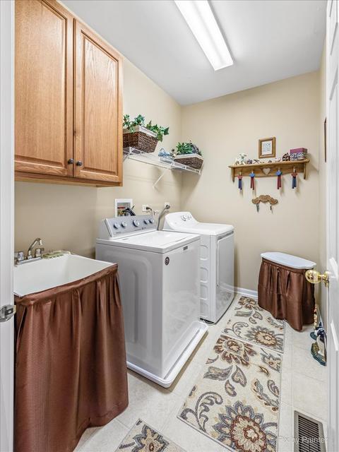 1850 Avon Dr, Hoffman Estates, IL 60192 photo 22