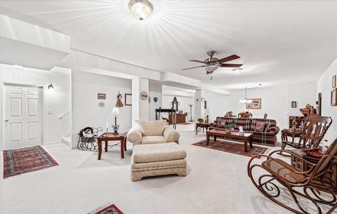 1850 Avon Dr, Hoffman Estates, IL 60192 photo 24