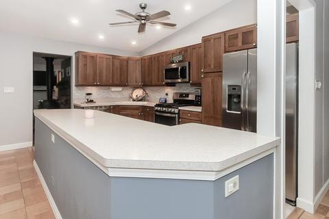 2210 Central Rd, Rolling Meadows, IL 60008 photo 6