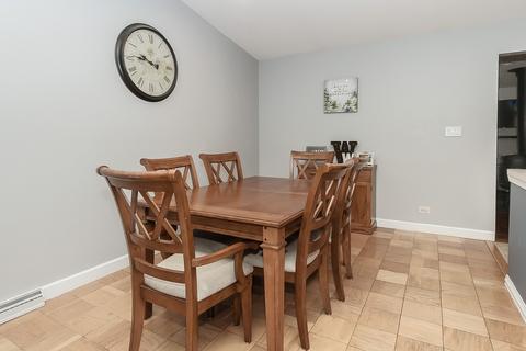 2210 Central Rd, Rolling Meadows, IL 60008 photo 5