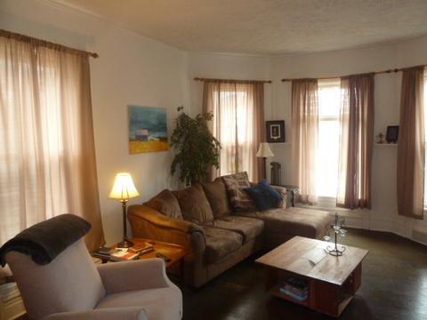 612 E Chestnut St, Bloomington, IL 61701 photo 5
