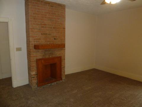 612 E Chestnut St, Bloomington, IL 61701 photo 18