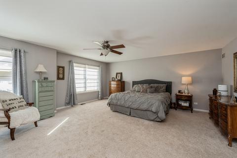 399 Gregory M Sears Dr, Gilberts, IL 60136 photo 12