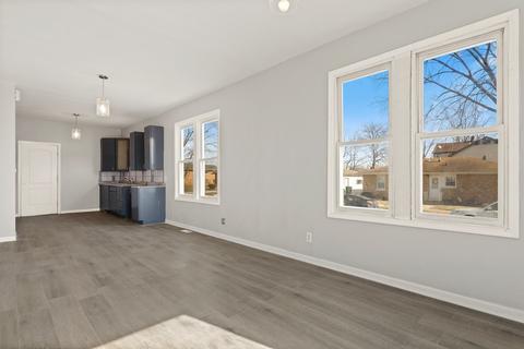 740 E 153rd St, Phoenix, IL 60426 photo 5