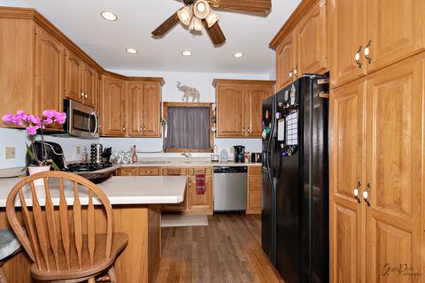 10202 Main St, Hebron, IL 60034 photo 10