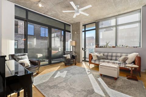 321 S Sangamon St #606, Chicago, IL 60607 photo 2