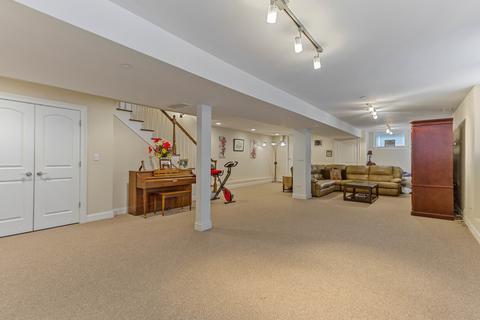 4401 S Berkeley Ave, Chicago, IL 60653 photo 49