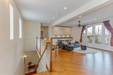 4401 S Berkeley Ave, Chicago, IL 60653 photo 36