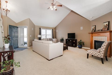 595 Beechwood Ct, Normal, IL 61761 photo 2