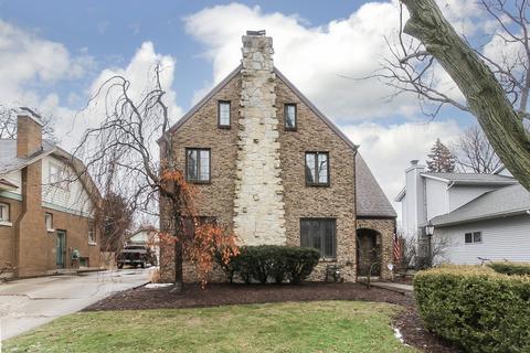 321 Vincent Pl, Elgin, IL 60123 photo 1