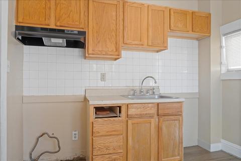 202 Packard St, Bloomington, IL 61701 photo 11