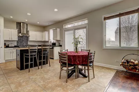 2205 Park Ridge Dr, Plainfield, IL 60586 photo 8