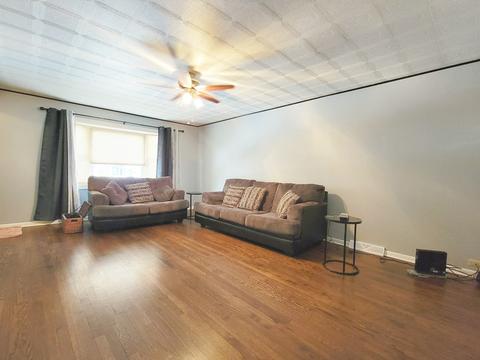 3250 Bernice Rd, Lansing, IL 60438 photo 2