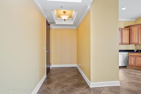 127 N Walnut St #4C, Itasca, IL 60143 photo 2