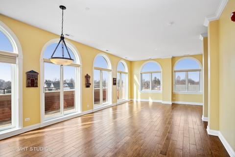 127 N Walnut St #4C, Itasca, IL 60143 photo 3