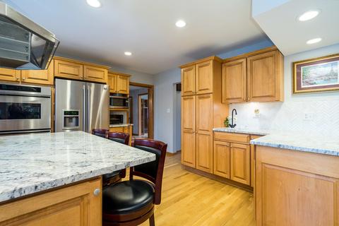 7804 Drew Ave, Burr Ridge, IL 60527 photo 11