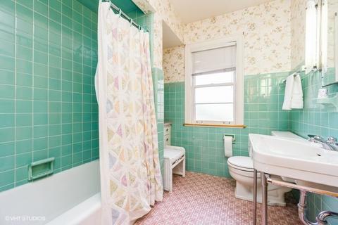 3 Briar Rd, Golf, IL 60029 photo 11