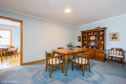 3 Briar Rd, Golf, IL 60029 photo 5