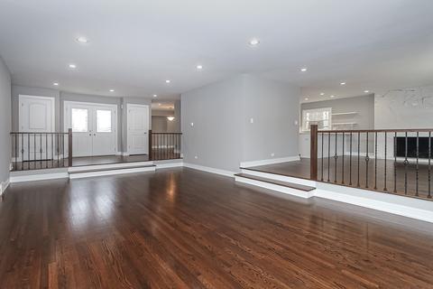4450 Dawngate Ln, Rolling Meadows, IL 60008 photo 3