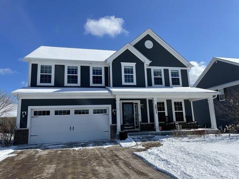 2011 Mary Ct, Wheaton, IL 60187 photo 1